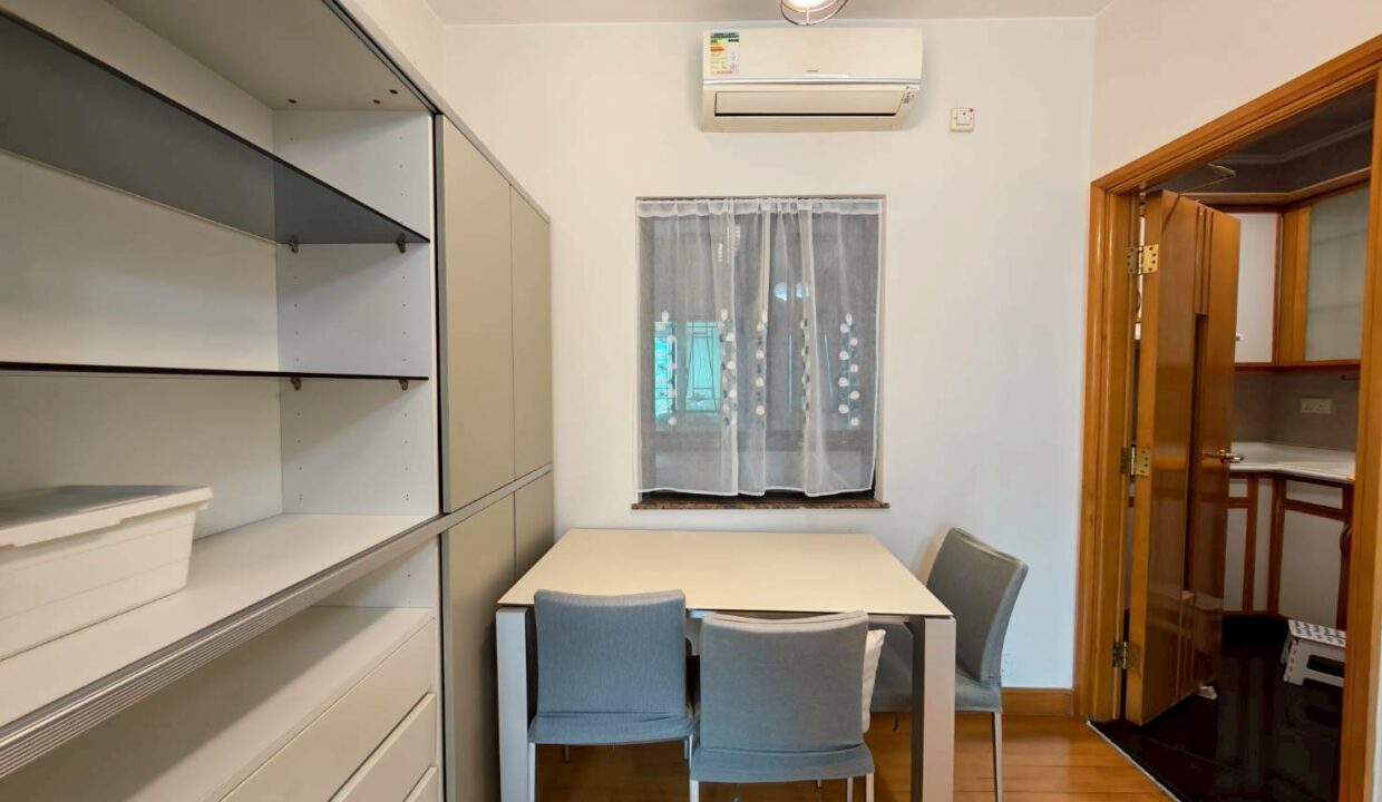 WhatsApp Image 2026-04-11 at 09.38.33 (2)