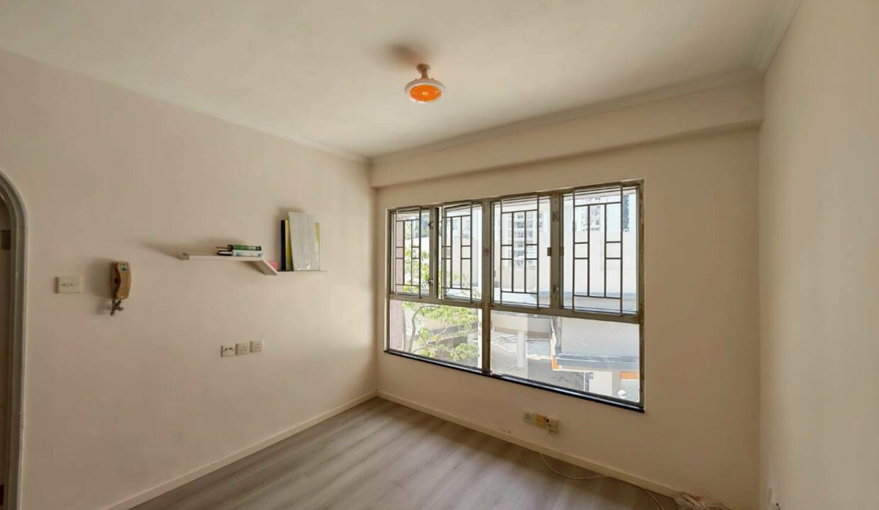 WhatsApp Image 2026-04-15 at 17.26.11