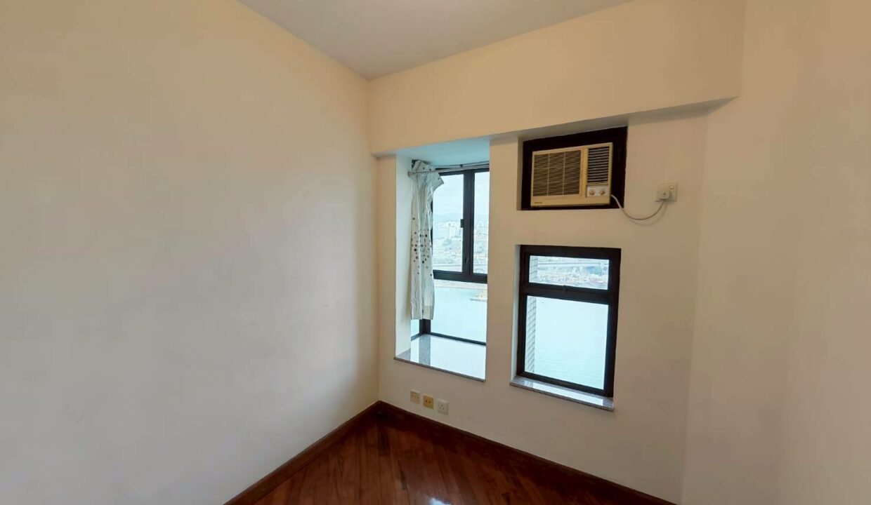 WhatsApp Image 2026-04-15 at 18.25.02 (1)