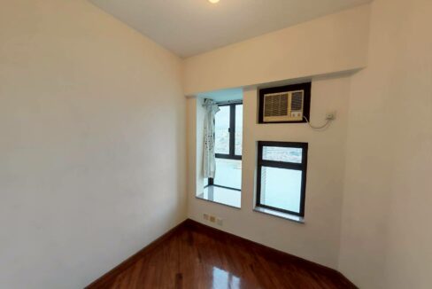 WhatsApp Image 2026-04-15 at 18.25.02 (1)