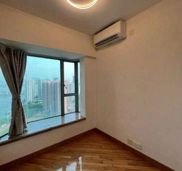 WhatsApp Image 2026-04-17 at 16.35.13 (1)