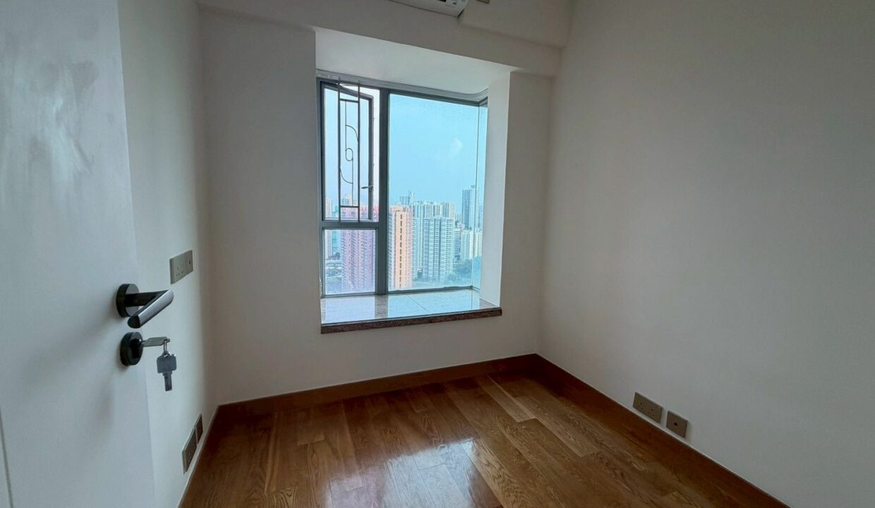 WhatsApp Image 2026-04-20 at 14.22.34 (3)