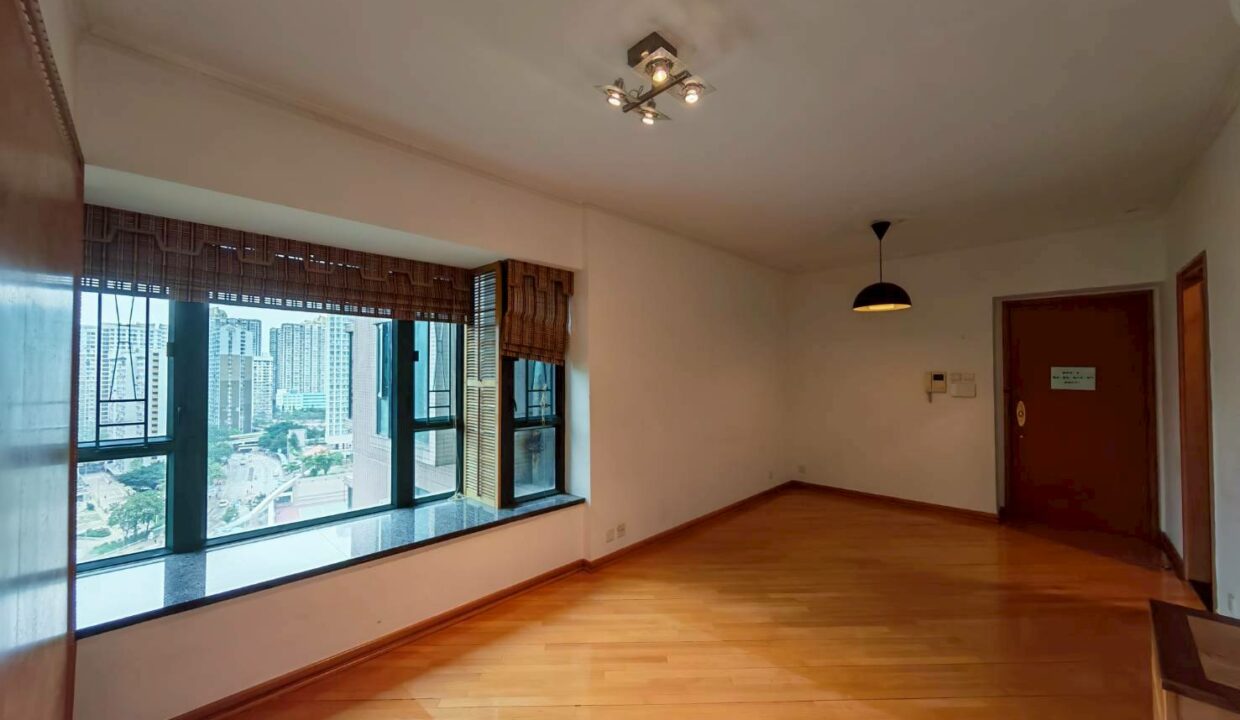 WhatsApp Image 2026-04-21 at 16.33.03 (1)