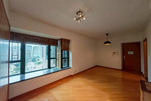 WhatsApp Image 2026-04-21 at 16.33.03 (1)