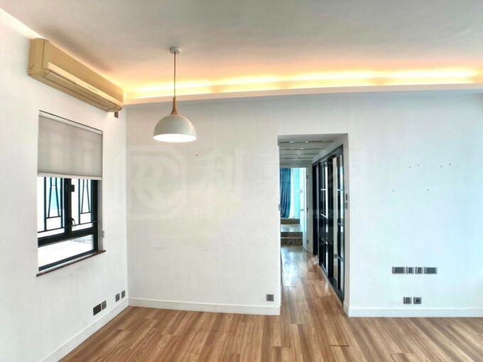 WhatsApp Image 2026 04 21 at 17.19.54 1