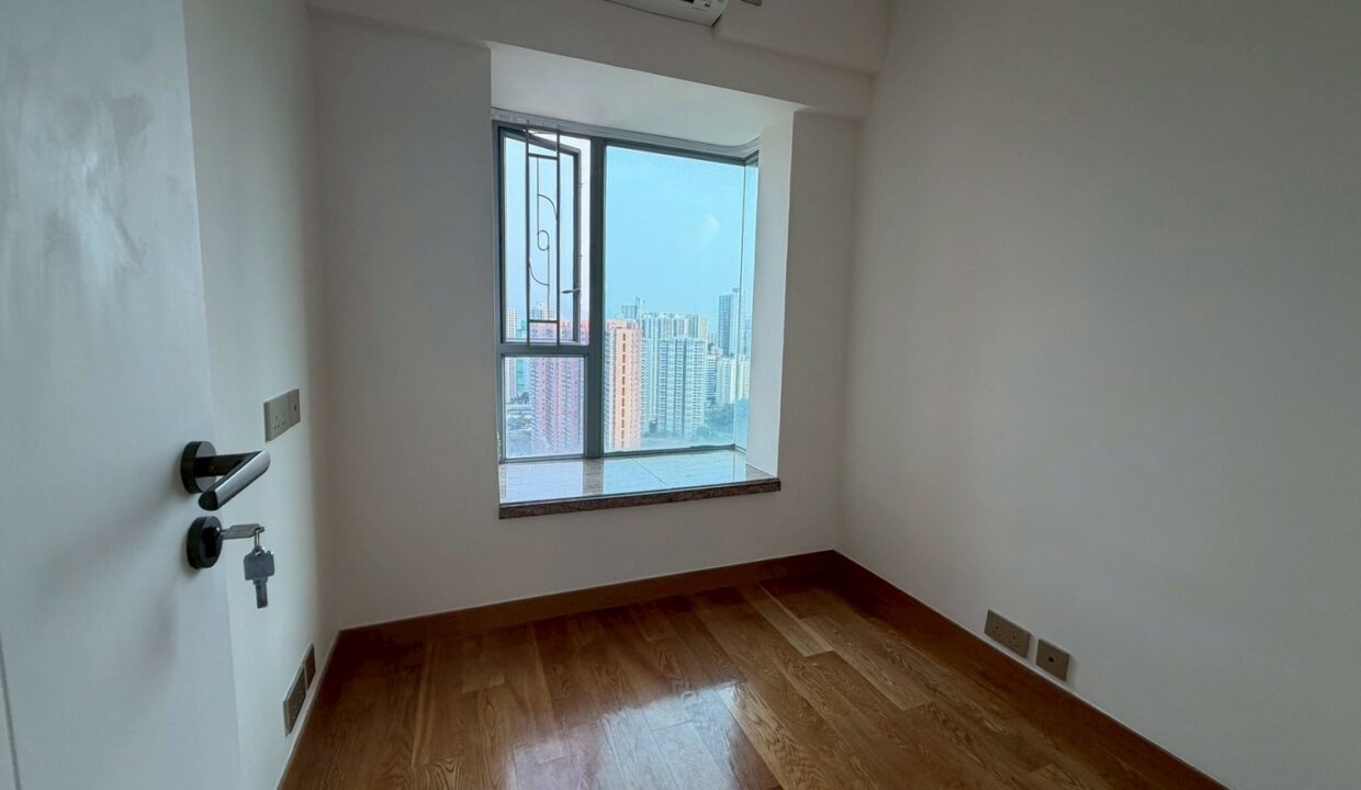 WhatsApp Image 2026-04-22 at 15.01.57 (1)