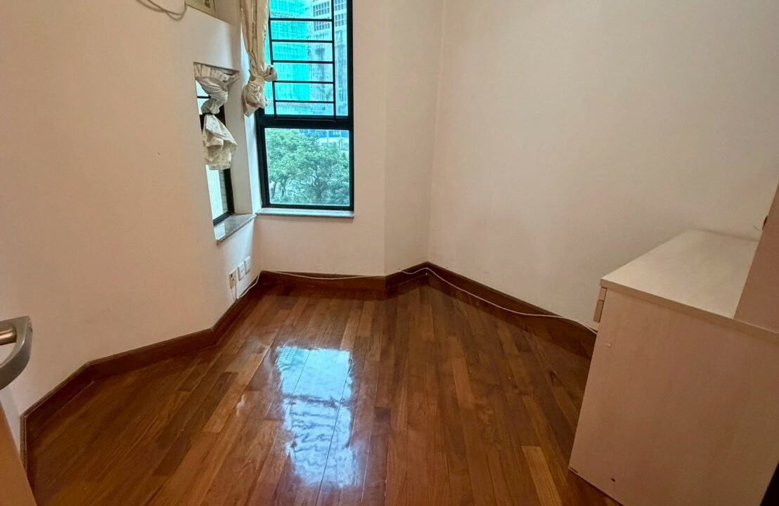 WhatsApp Image 2026-04-25 at 17.02.06 (2)