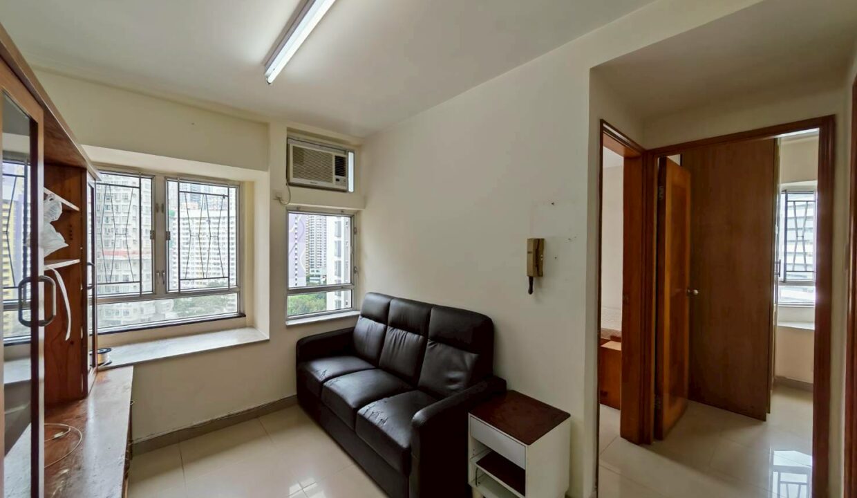 WhatsApp Image 2026-04-28 at 18.14.06