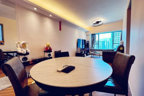 abdcd56e-e0ff-4dba-91f0-879df34f8631