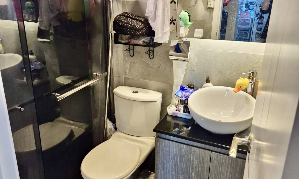 bf4c1232-1a55-4d0f-9ed2-6be77c176b42