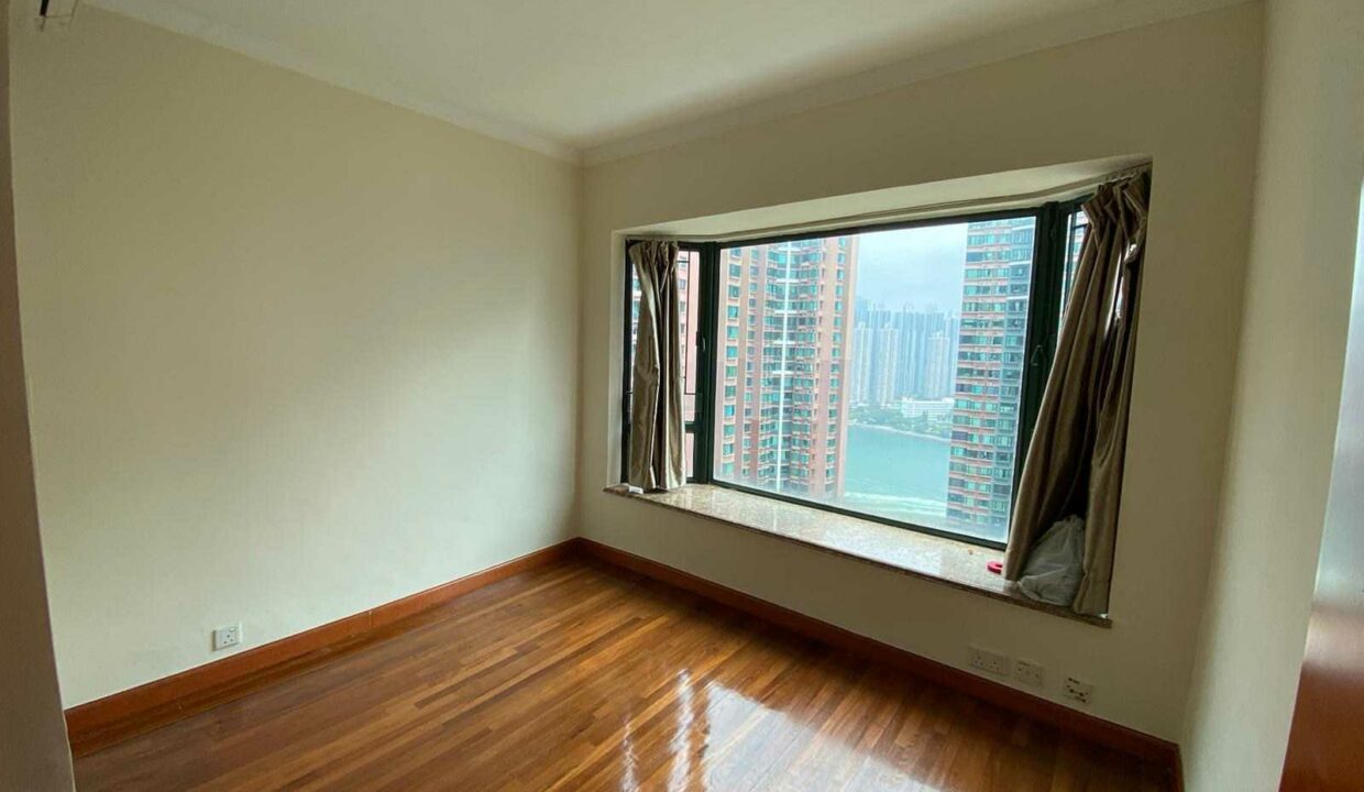 c8734637b712f75e31a37b2ea55b82e3