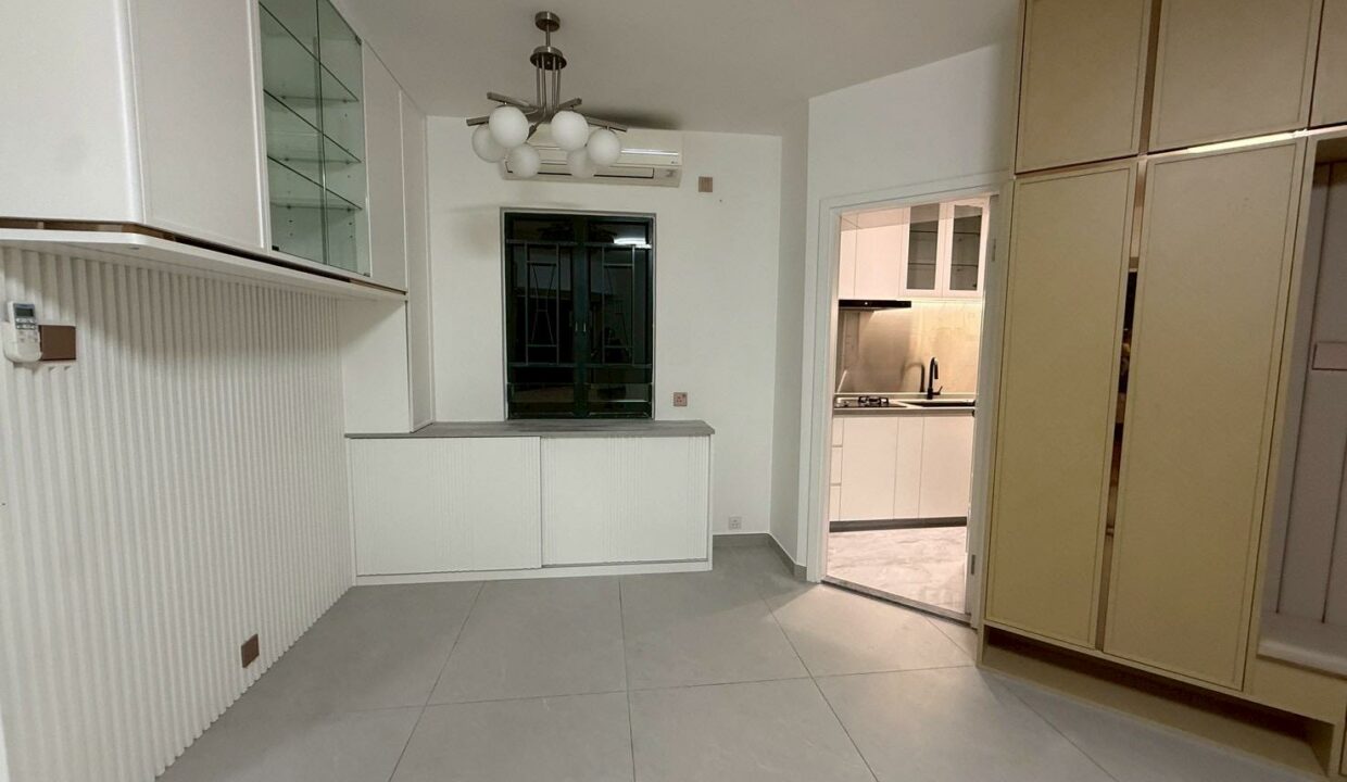 f007611f-1681-473a-8b47-30d85fff9ef2