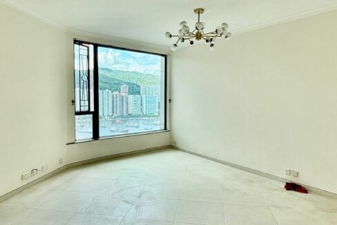 f96de560-693b-4f33-9d57-087622bcd790